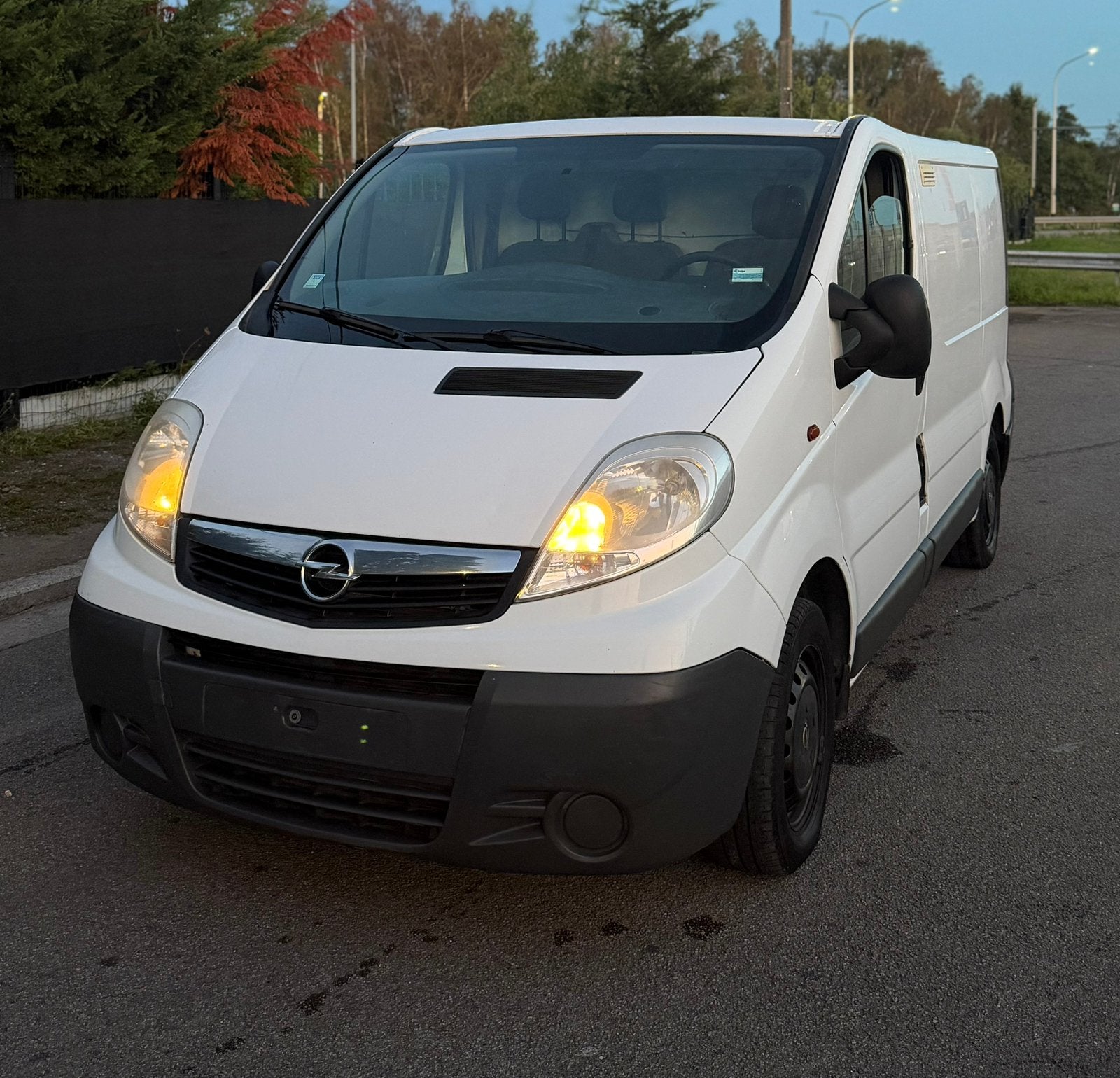 Te koop Opel Vivaro perfecte staat rijdt perfect, Autos, Euro 5, Achat, 4 portes, Boîte manuelle