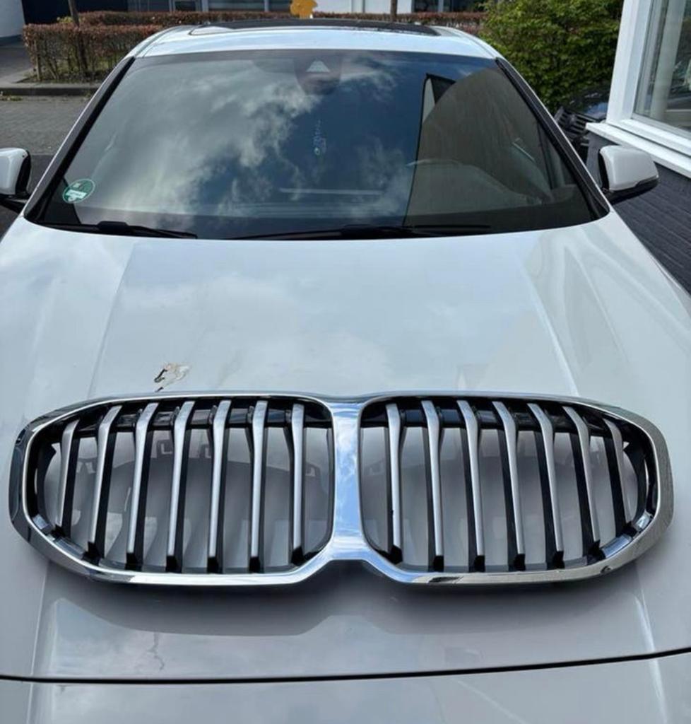 Chromen grill BMW 1 Serie (2023) M-Sport, Ophalen, Voor, BMW