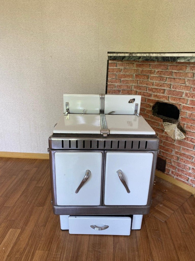 Poêle à bois/charbon émaillé PQ avec four — cuisinière, Enlèvement, Utilisé, Autoportant