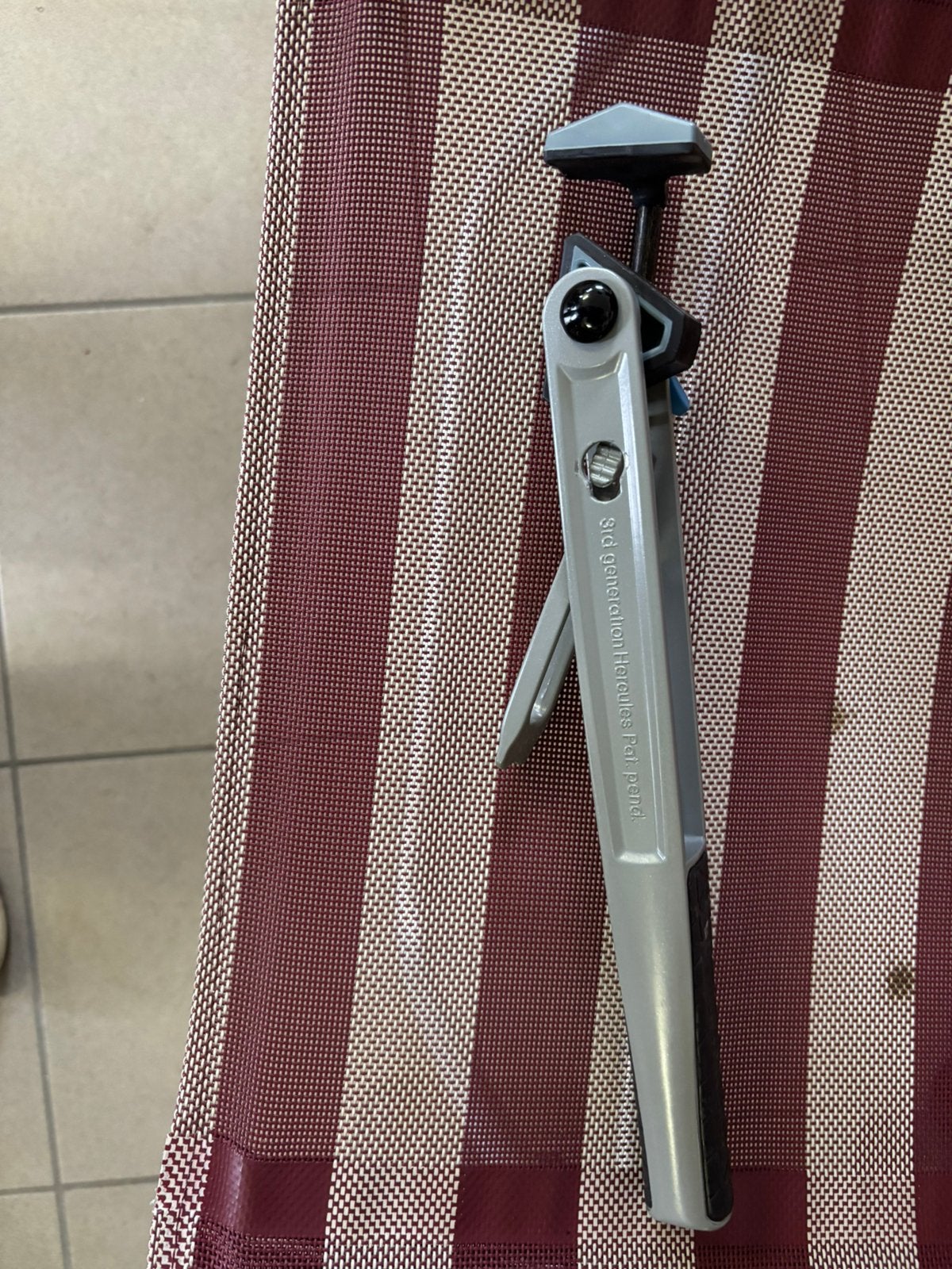 Tentenstokken aanspanner, Enlèvement, Comme neuf