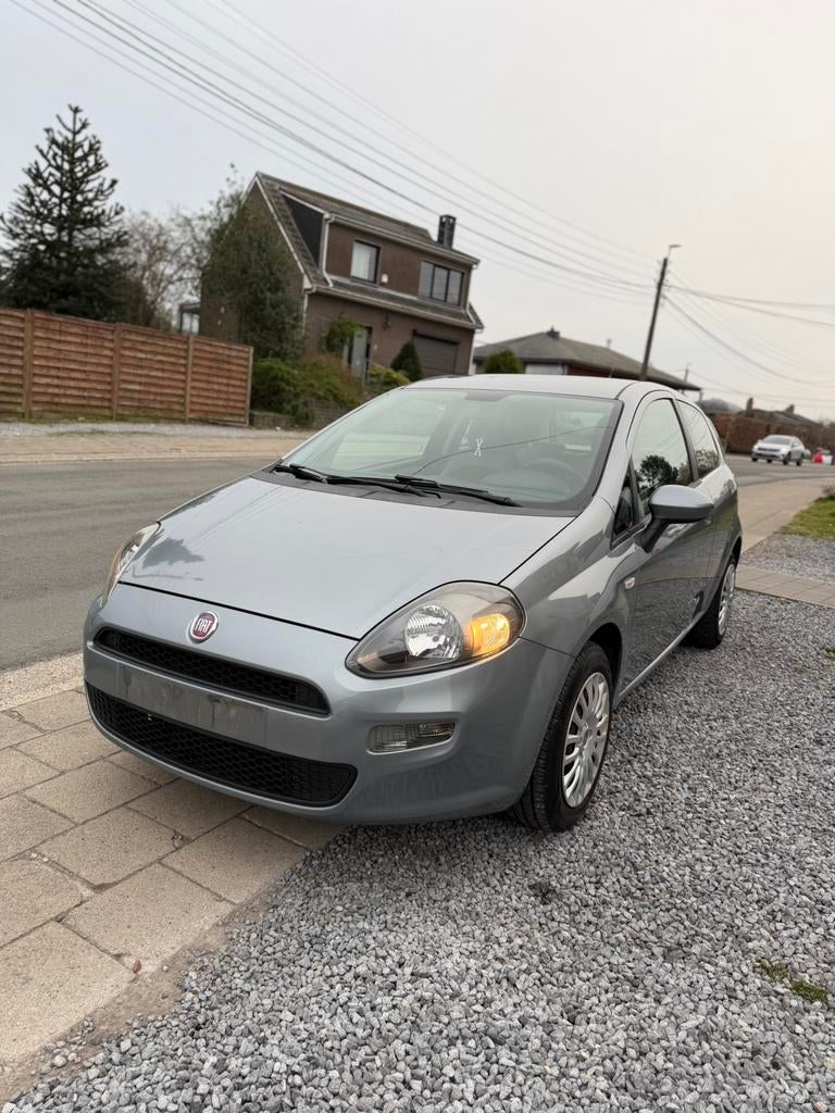 Fiat punto 2012 essence euro5/122.000km, Autos, Fiat, Entreprise, Punto, Essence, Euro 5, Berline, Boîte manuelle, Cuir, Enlèvement