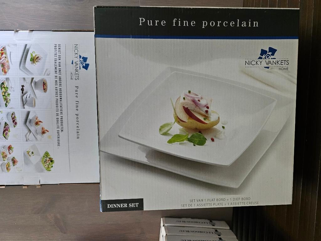 Borden en tassen Nicky Vankets, Enlèvement, Neuf, Porcelaine, Assiette ou Plat