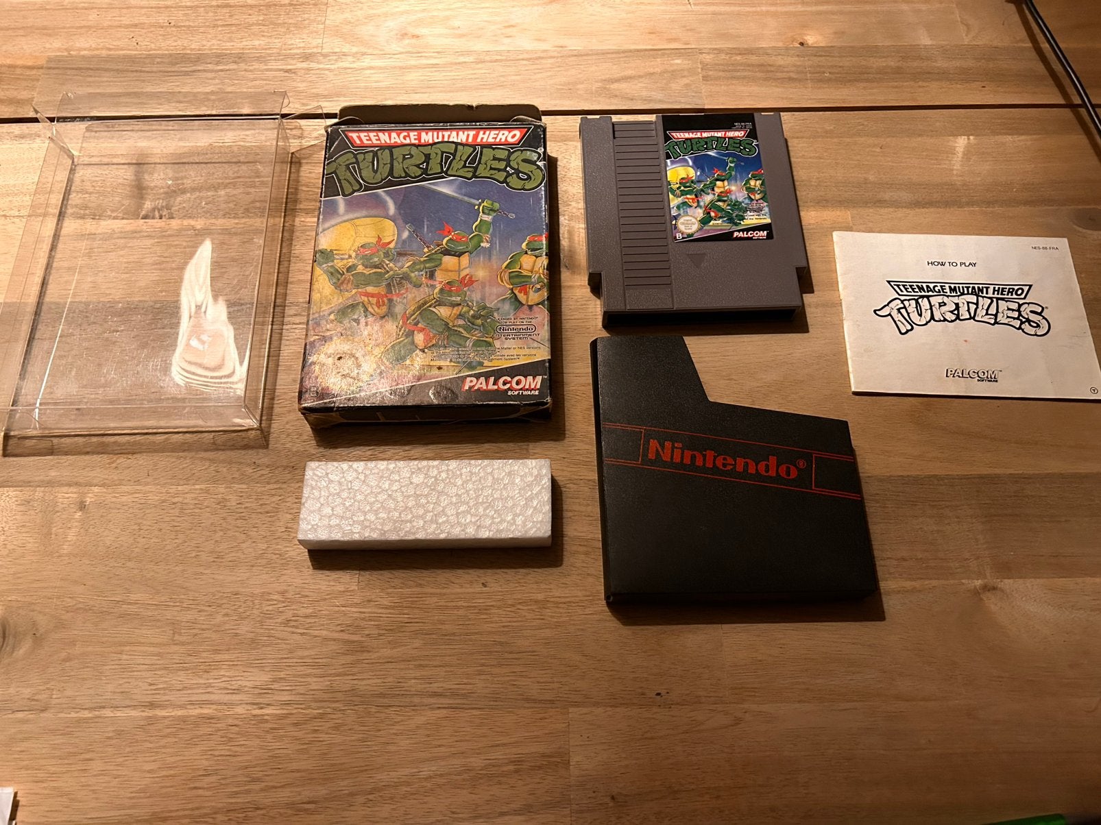 Nintendo NES game CIB - teenage mutant hero turtles, Games en Spelcomputers, Ophalen of Verzenden, Zo goed als nieuw