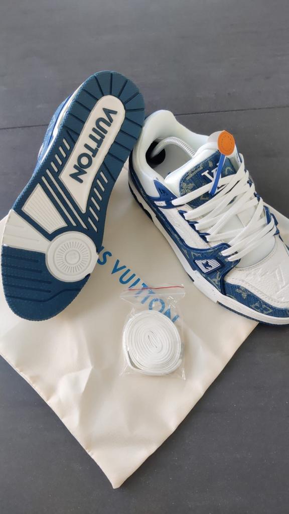 Louis Vuitton trainers, Ophalen of Verzenden, Nieuw, Sneakers