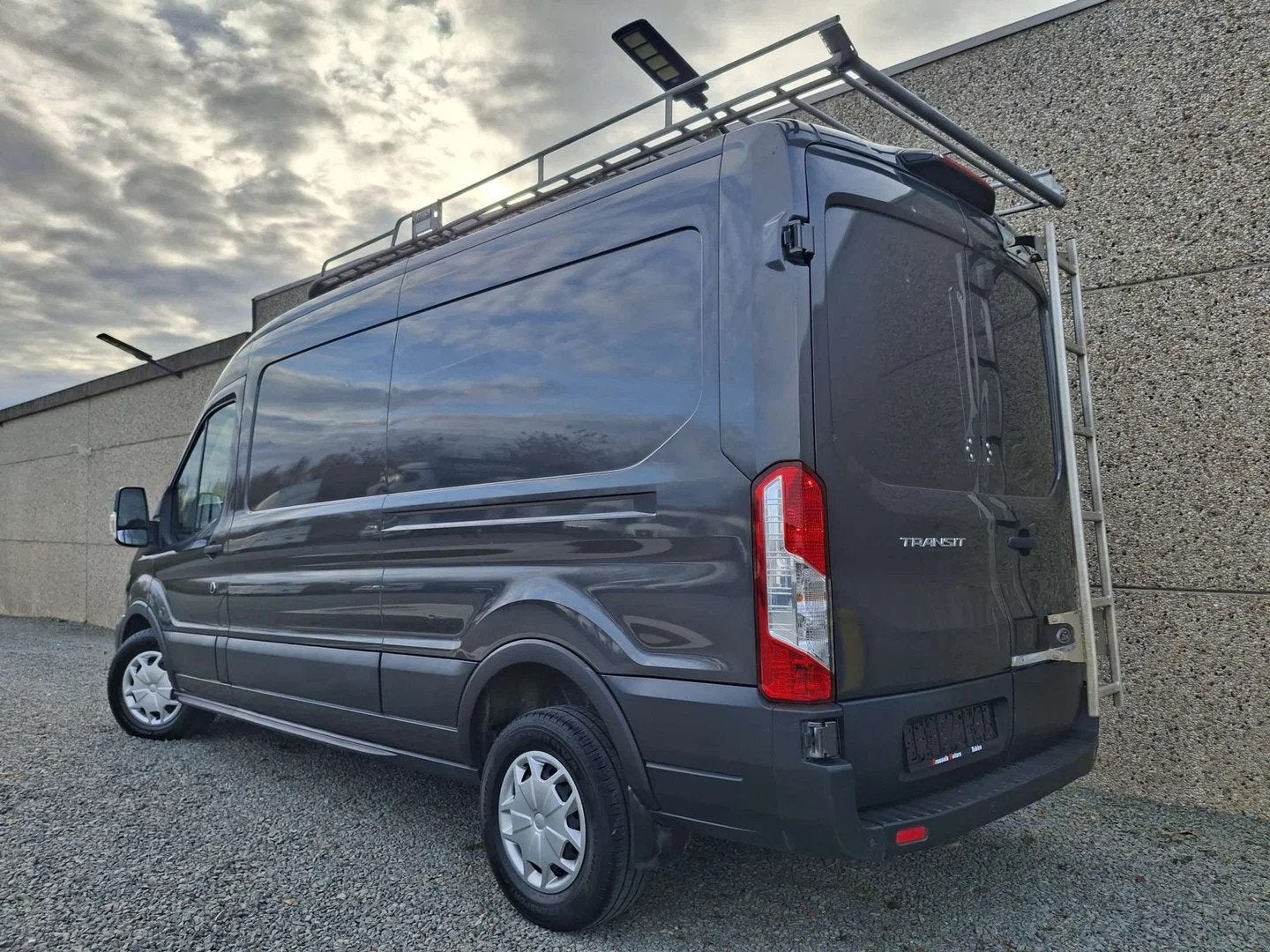 Ford Transit 2.0, Argent ou Gris, Achat, Euro 6, 3 places