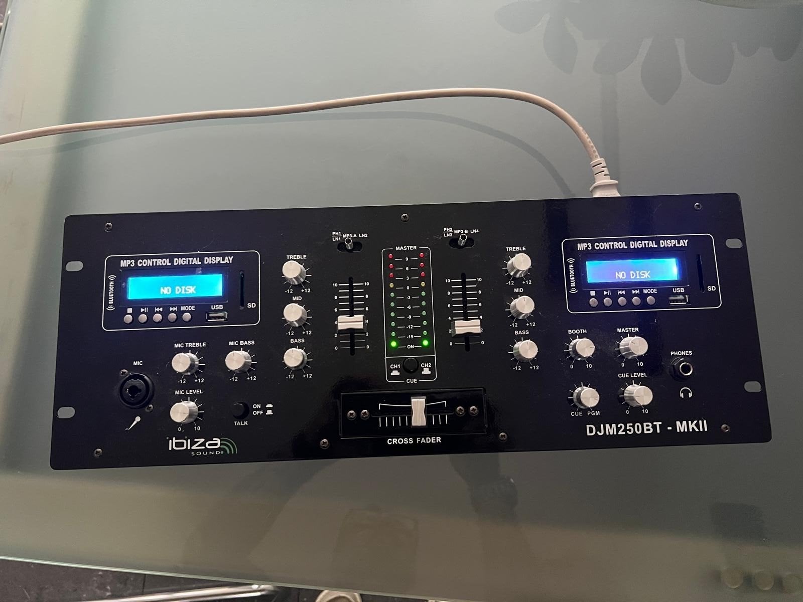 console de mixage, Musique & Instruments, Enlèvement, Comme neuf, Moins de 5 canaux, Entrée micro