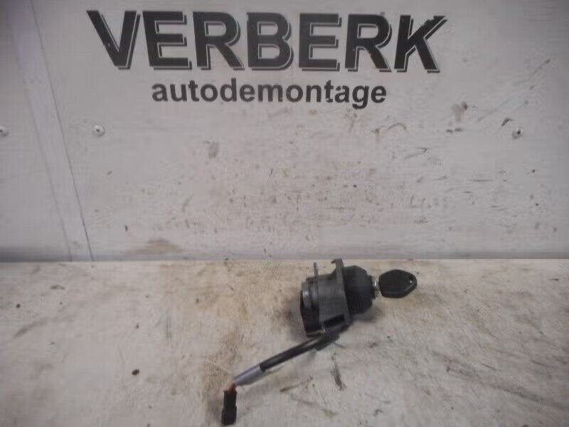 ACHTERKLEPSLOT BMW 5 serie (E39) (01-1995/12-2004), Gebruikt, Ophalen of Verzenden, Petuelring 130 80809 München, DE, BMW