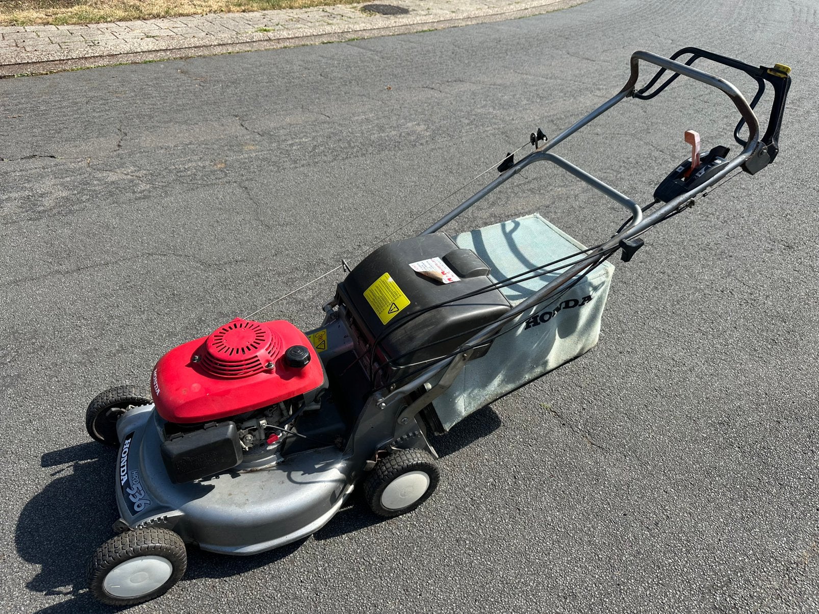 Grasmaaier honda HRB536 zelftrekker messtop, Jardin & Terrasse, Tondeuses à gazon, Enlèvement, Comme neuf, Vitesses