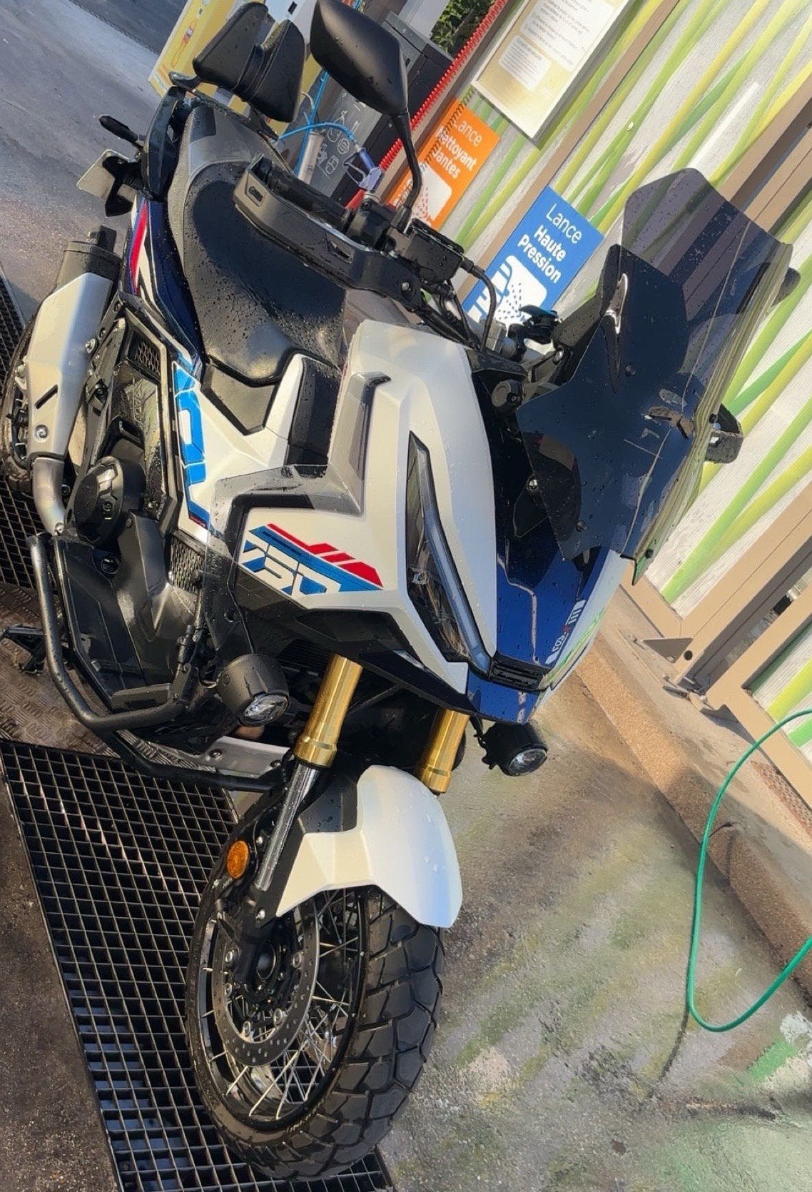 Xadv 750 special edition 2026 tres bien équipé, Particulier