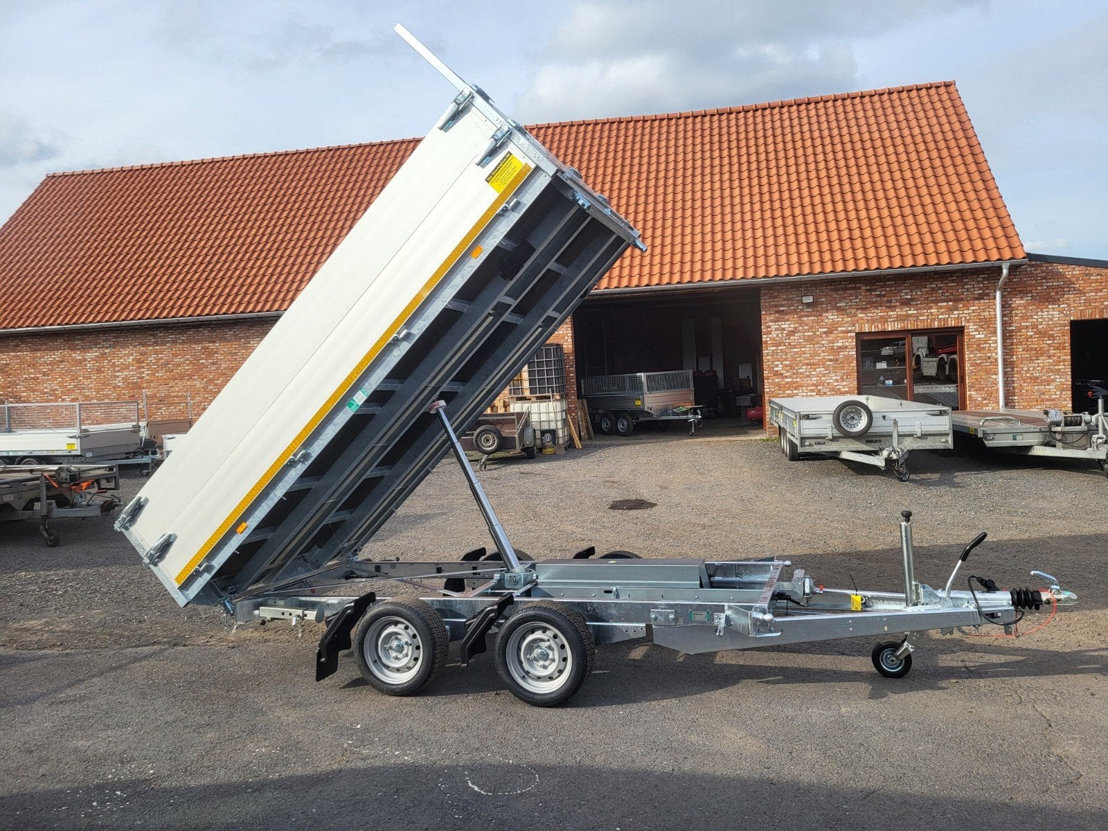 Nieuwe kipper mtm 2700 kg. 3m30 x 1m80 x 60 cm., Ophalen, Nieuw, Info@alleaanhangwagens.be, Eduard