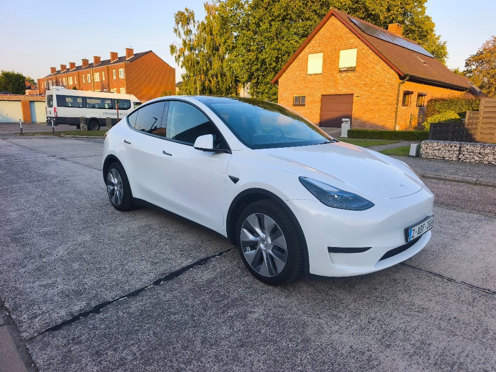 Tesla Model Y RWD 2023 I Autopilot l Trekhaak l SoH: 97%, Autos, Cuir, Achat, Euro 6, Garantie prolongée
