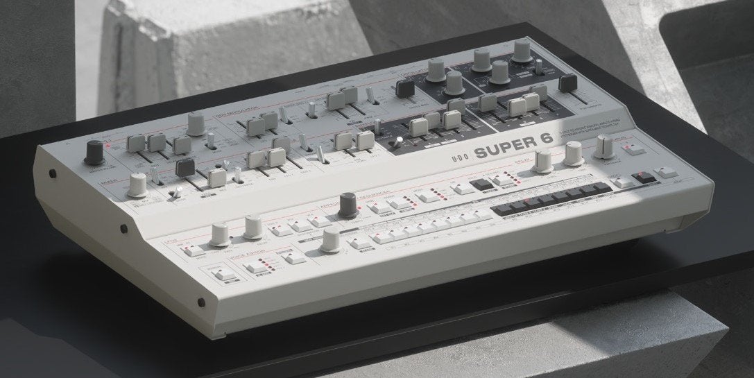 UDO SUPER 6 DESkTOP, Musique & Instruments, Synthétiseurs, Autres marques, Autres nombres, Comme neuf, Enlèvement