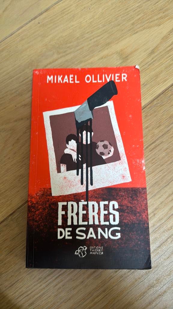 Freres de sang, Boeken, Ophalen of Verzenden, Zo goed als nieuw