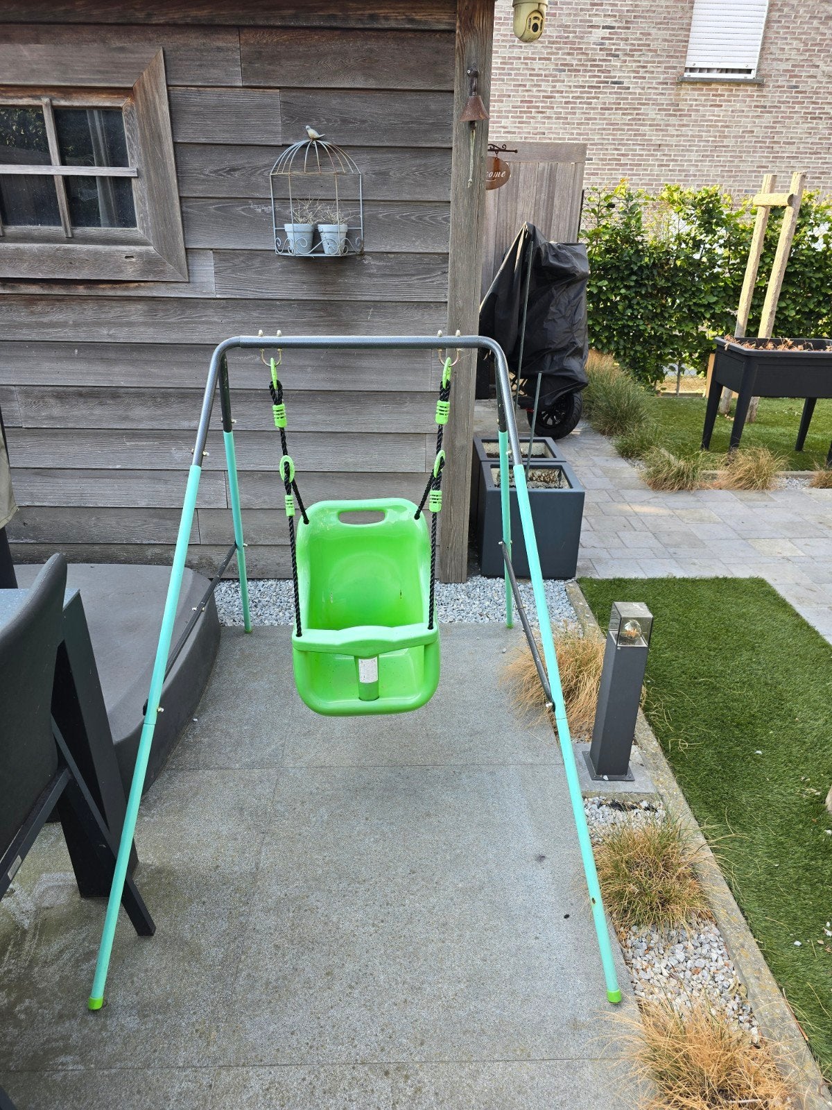 Stevig kinderschommelstoeltje met metalen frame, Kinderen en Baby's, Speelgoed | Buiten | Speeltoestellen, Ophalen, Gebruikt, Schommel
