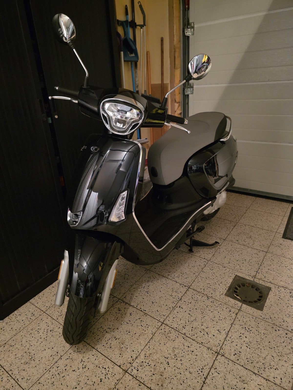 Scooter Kymco like 50cc, dark blueberry, Fietsen en Brommers, Scooters | Kymco, Ophalen