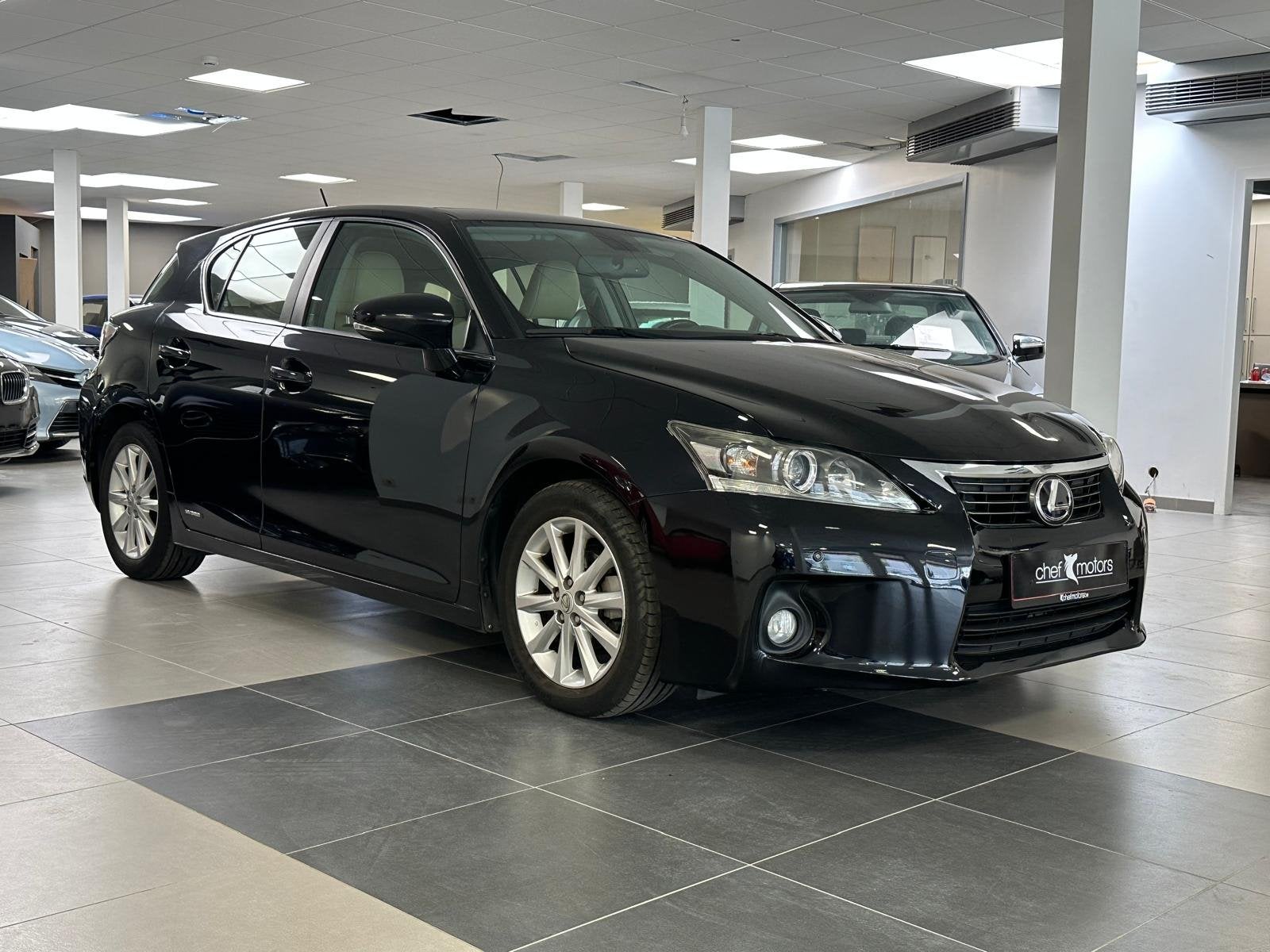 Lexus CT 200h, Autos, 100 kW, Entreprise, Autres carburants, 136 ch