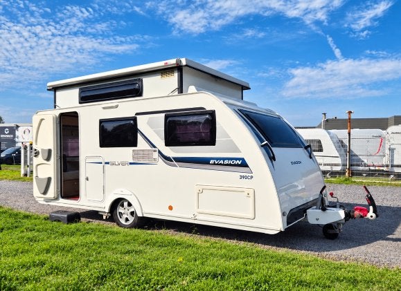 Silver Evasion 390 CP, Caravanes & Camping, Trigano, Entreprise, 750 - 1000 kg, Lit transversal