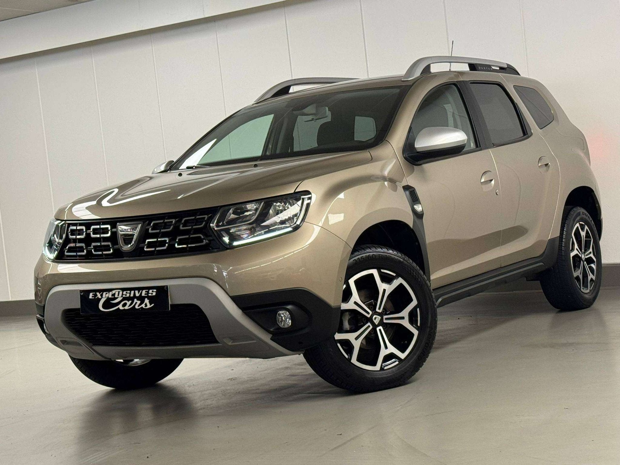 Dacia Duster 1.2 TCe 125 CV PRESTIGE CAMERA GPS LED CLIM REG, Autos, 1197 cm³, Achat, Euro 6, Entreprise