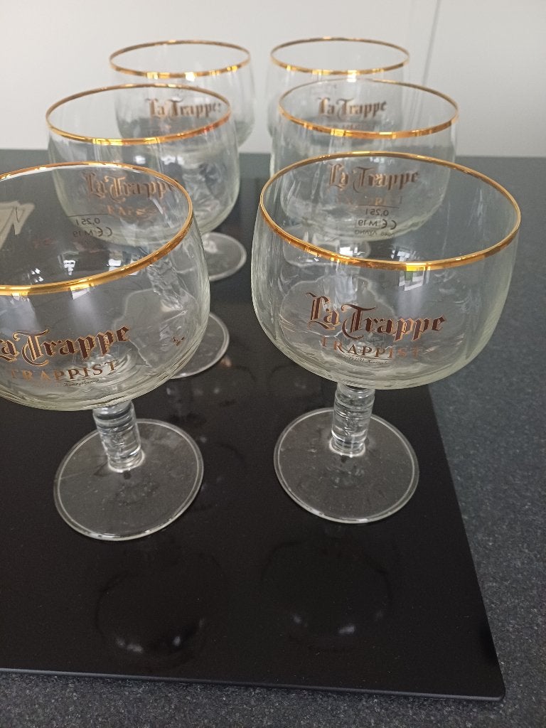 Diverse bierglazen, Verzamelen, Ophalen, La Trappe