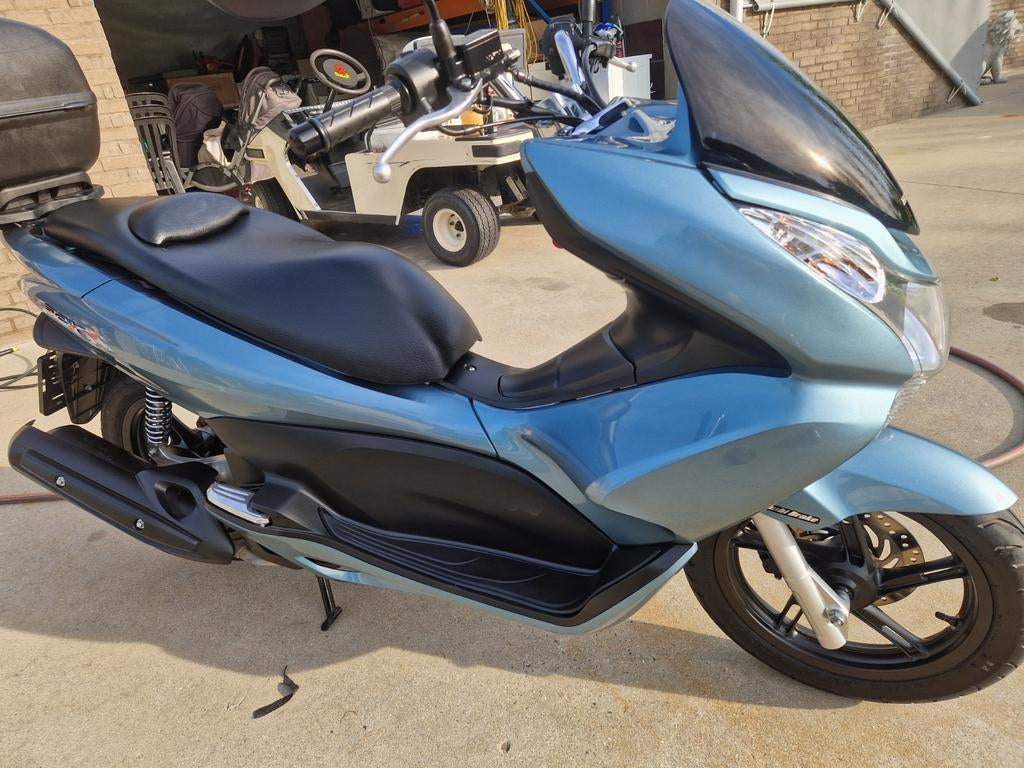 Pcx 125 , ALS NIEUW,  2950km, bwj11/2013, Motos, Scooter, Occasion, 125 cm³, Particulier