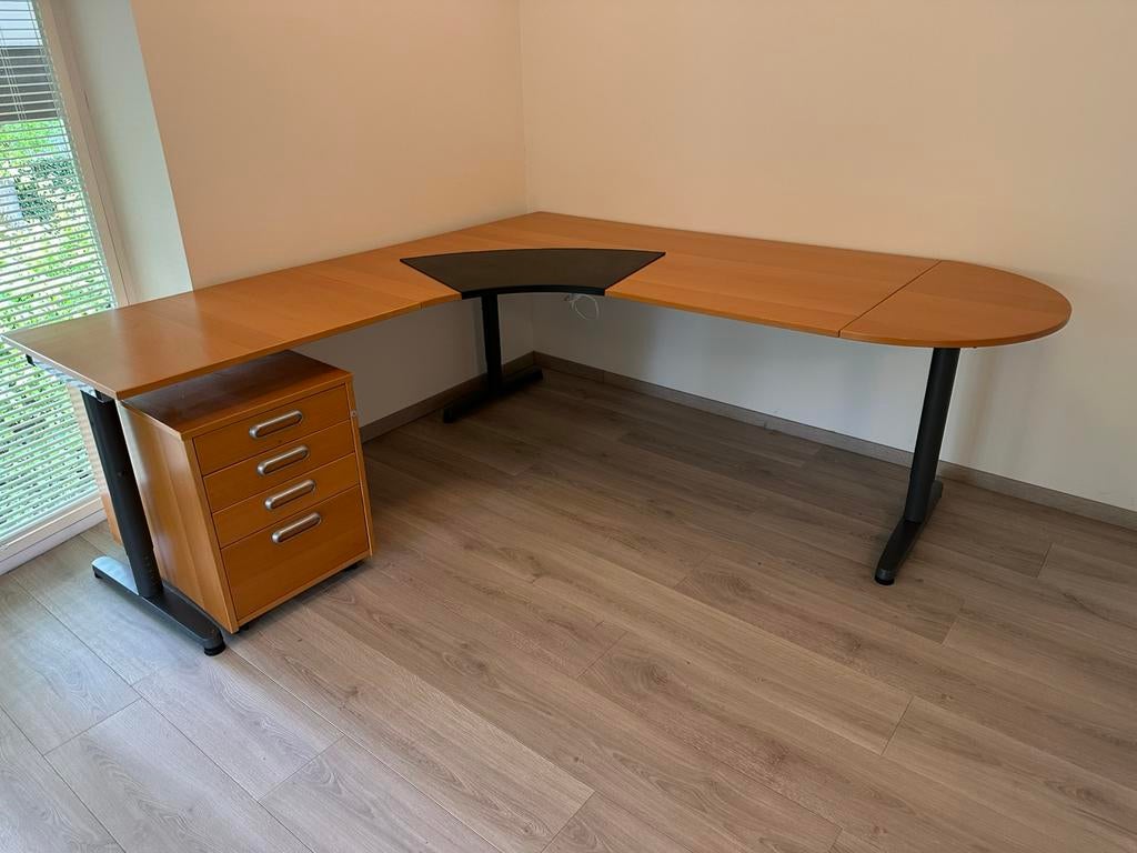 Hoekbureau met ladeblok in nieuwstaat, Ophalen, Hoekbureau, 200 cm, Zo goed als nieuw