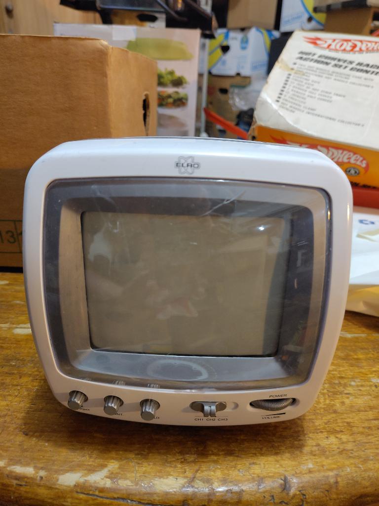 Caméra + Moniteur 6 pouces Elro CS96 sans fil noir et blanc, TV, Hi-fi & Vidéo, Caméras de surveillance, Utilisé, Caméra extérieure