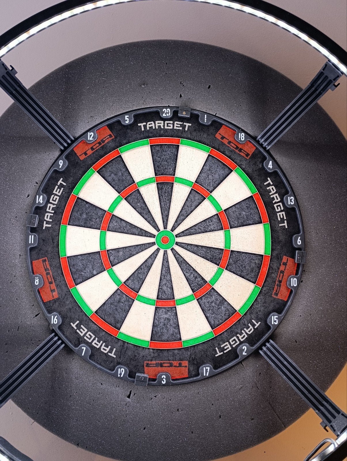 Volledige darts set up in top staat, Sport en Fitness, Darts, Ophalen, Zo goed als nieuw, Dartbord