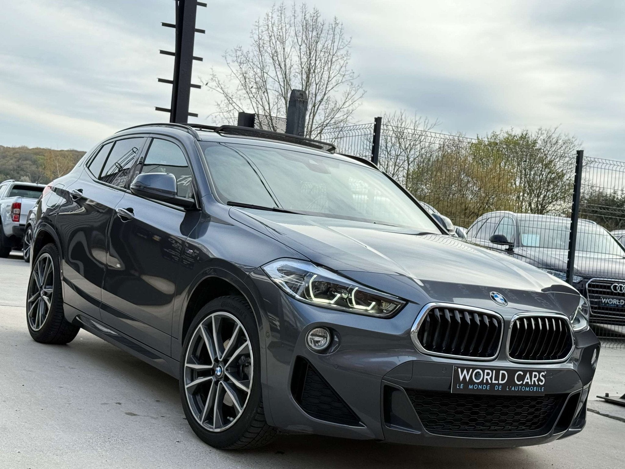 BMW X2 1.5iA sDrive18 PACK M TOIT PANO NAVI CAMERA FULL, Argent ou Gris, Euro 6, Entreprise, 5 portes