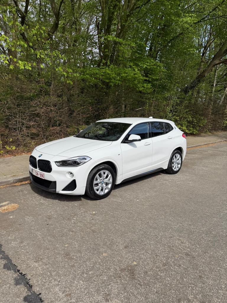 BMW X2 1.5iA sDrive18 Sportpakket, Auto's, Automaat, Zwart, Wit, 5 deurs