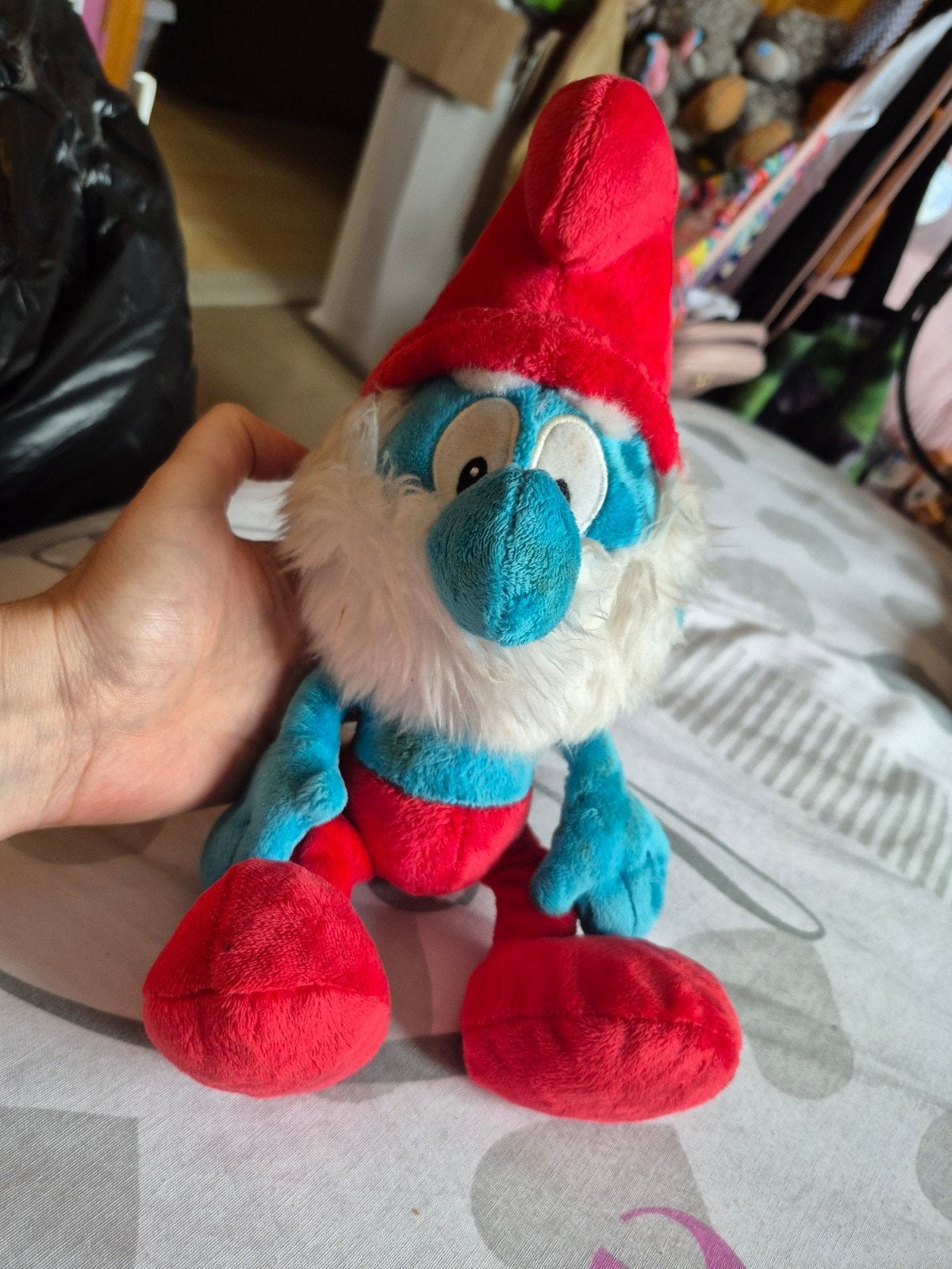 grote smurf knuffel beetje vuil op sommige plekken 31cm, Verzamelen, Ophalen of Verzenden, Grote Smurf