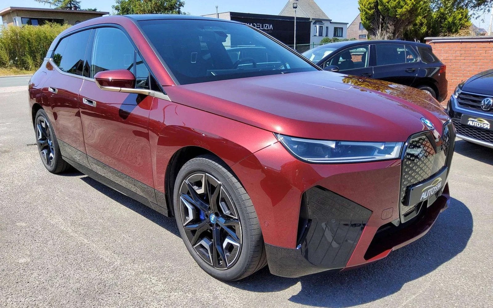 BMW iX iX 40 76.6 kWh xDrive40 M-SPORT (bj 2022, automaat), Auto's, BMW, Automaat, 3010 kg, Gebruikt, Zwart