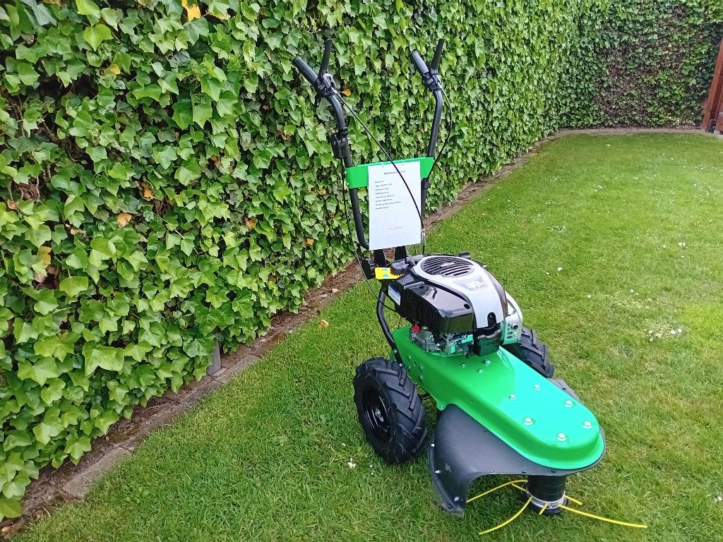 Sterke Ruwterreinmaaiers/bosmaaiers op wielen, Enlèvement, Neuf, Essence