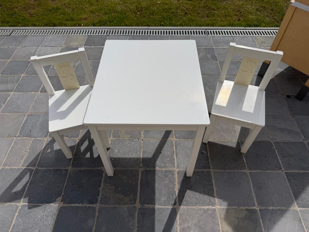 Ikea Kritter kindertafel met 2 stoelen wit, Ophalen, Zo goed als nieuw