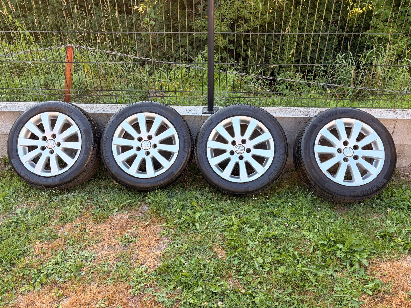 Jantes passat + pneus michelin neuf, Pneus et Jantes, 16 pouces, Véhicule de tourisme, Pneus été