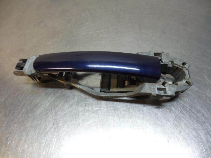Poignée portière 2portes gauche d'un Volkswagen Polo (Polo, Volkswagen, -, Utilisé, -