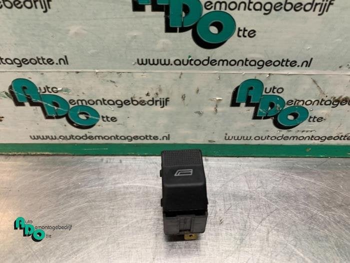 Commutateur vitre électrique d'un Audi A4 (A4 99-), -, 3 mois de garantie, Audi, Utilisé