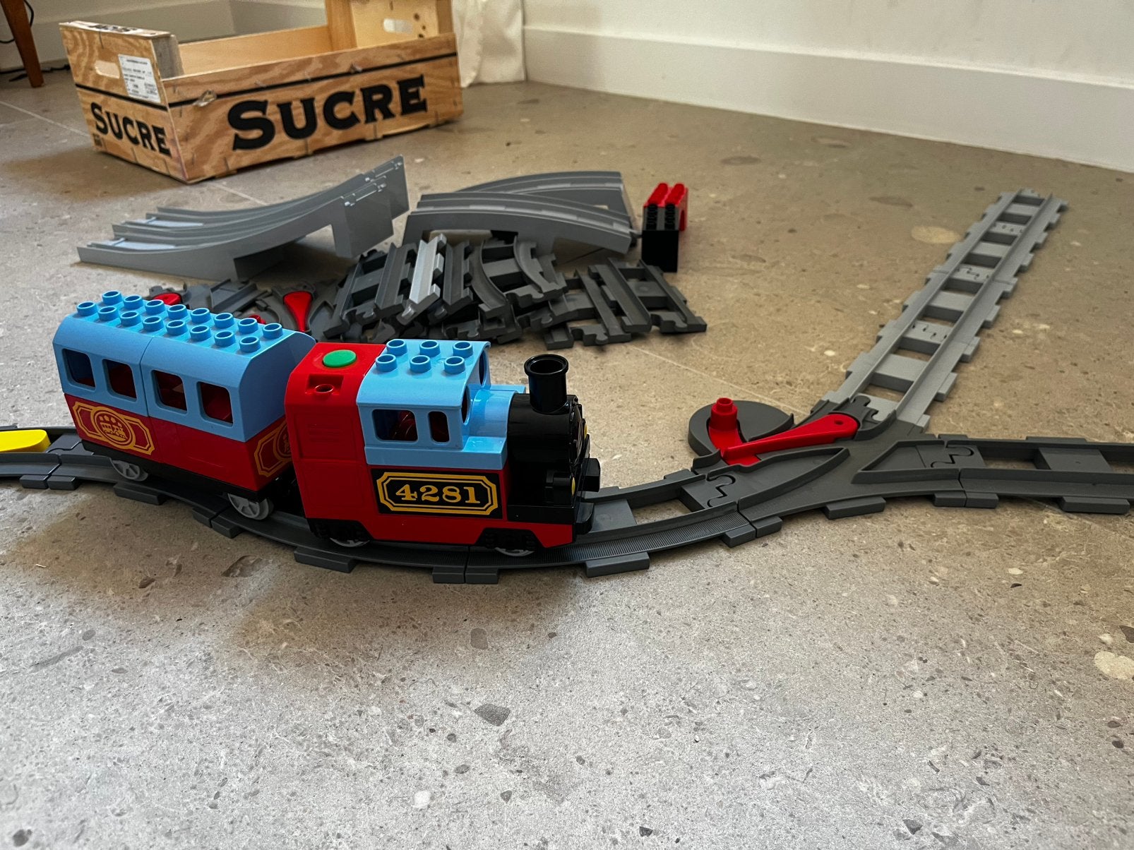 Lego duplo treinset met spoor en brug, Ophalen, Gebruikt