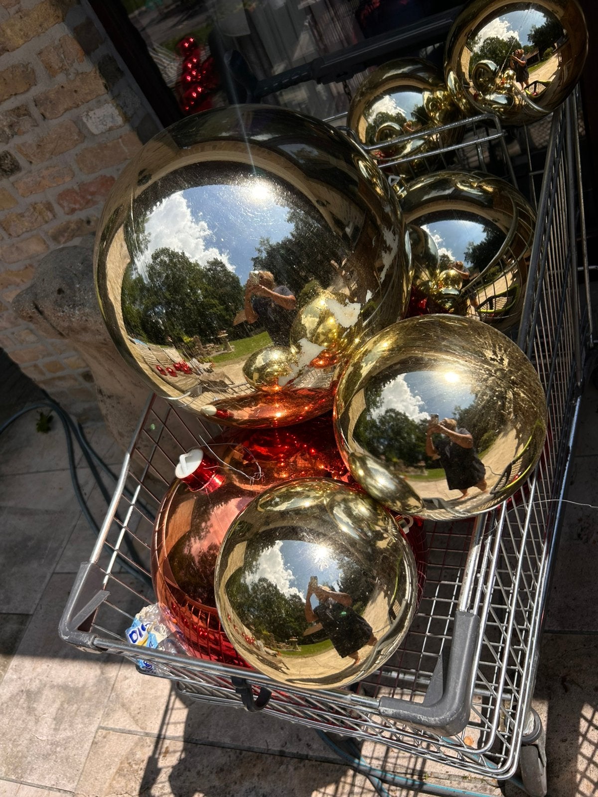 Grote kerstballen – rood & goud –, Huis en Inrichting, Lampen | Overige, Ophalen, Zo goed als nieuw, Kunststof, Goud