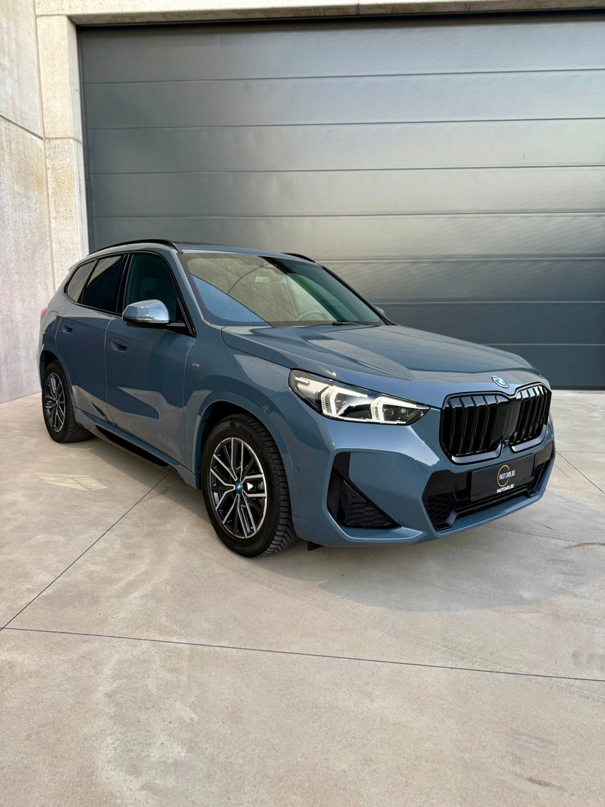 X1 30th Xdrive - Package M - De nombreuses options - Marge, Argent ou Gris, Achat, Entreprise, Noir