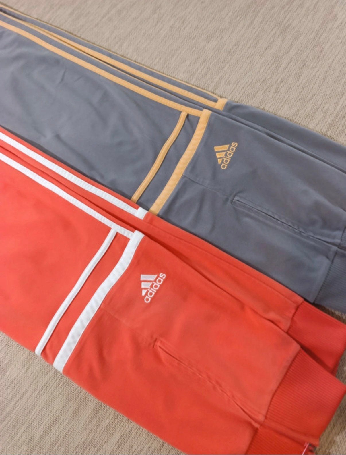 Avis aux Nostalgiques ! Bas de jogging Adidas Velours Rare !, Kleding | Heren, Badmode en Zwemkleding, Ophalen of Verzenden, Maat 48/50 (M)