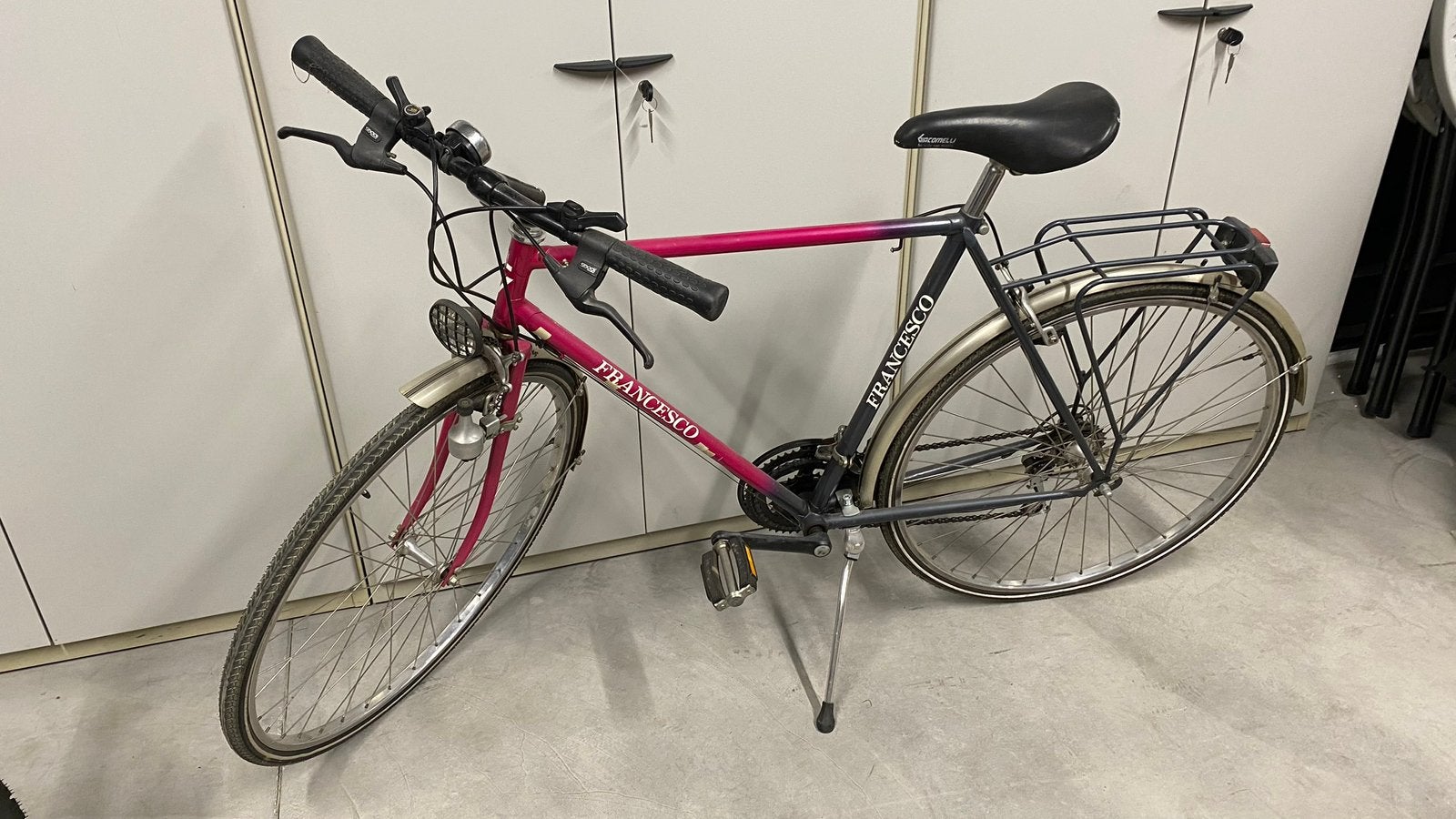 Mannenfiets, Ophalen