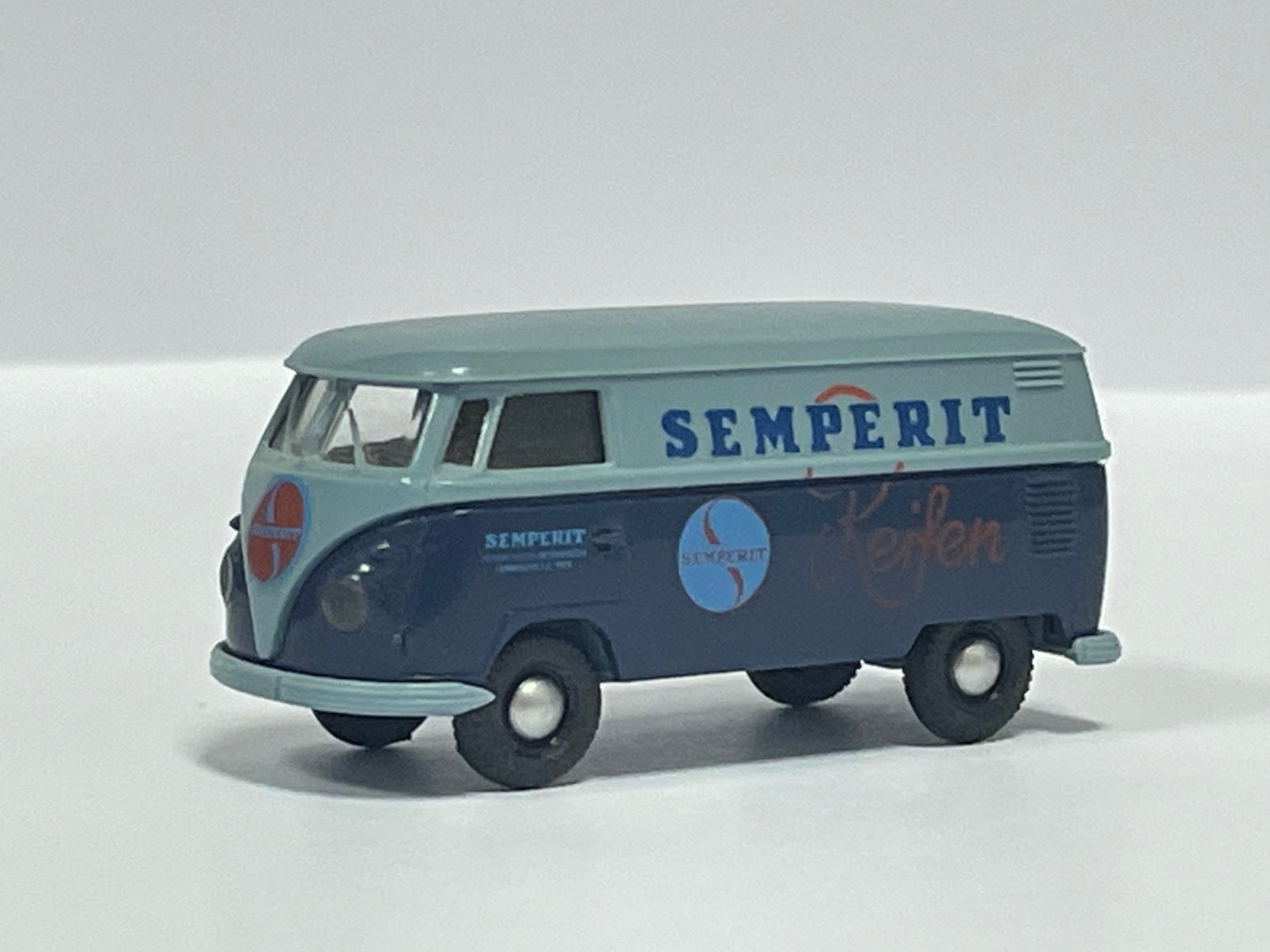 Brekina VW T1 busje SEMPERIT 1/87, Ophalen of Verzenden, Zo goed als nieuw, Bus of Vrachtwagen, Brekina
