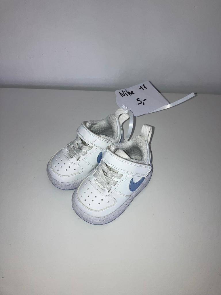 Babyschoentjes Nike Maat 17, Kinderen en Baby's, Babykleding | Schoentjes en Sokjes, NIKE, Schoentjes, Ophalen of Verzenden, Zo goed als nieuw