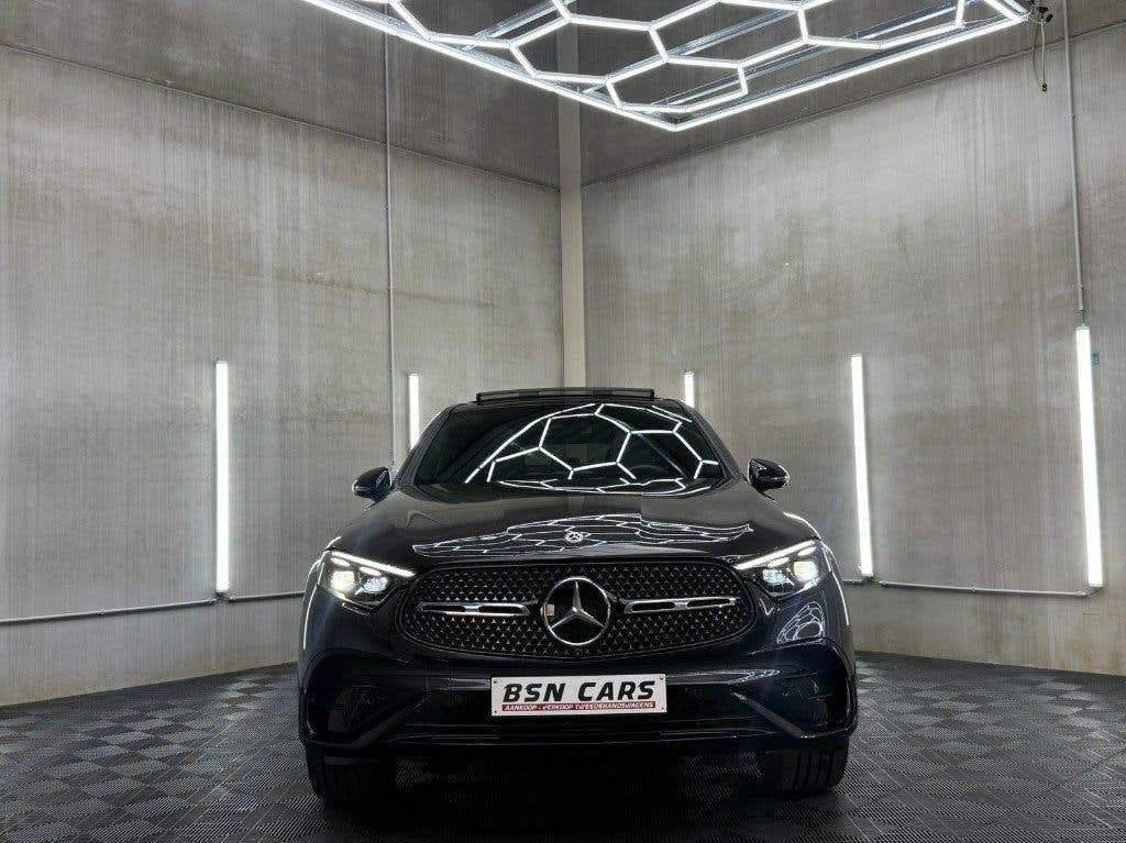 MERCEDES-BENZ GLC300 COUPÉ/BTW/AMG/PANO/MEMORY/BURMEISTER, Auto's, Automaat, 230 kW, Zwart, Leder