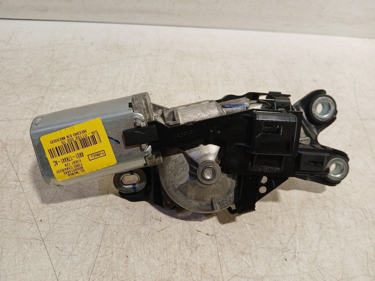 Ruitenwissermotor achter Ford B-Max, Onderdelen@venauto.nl, Van der Ven Autorecycling B.V., Gebruikt, Ettenseweg 76, 4706 PB Roosendaal, The Netherlands