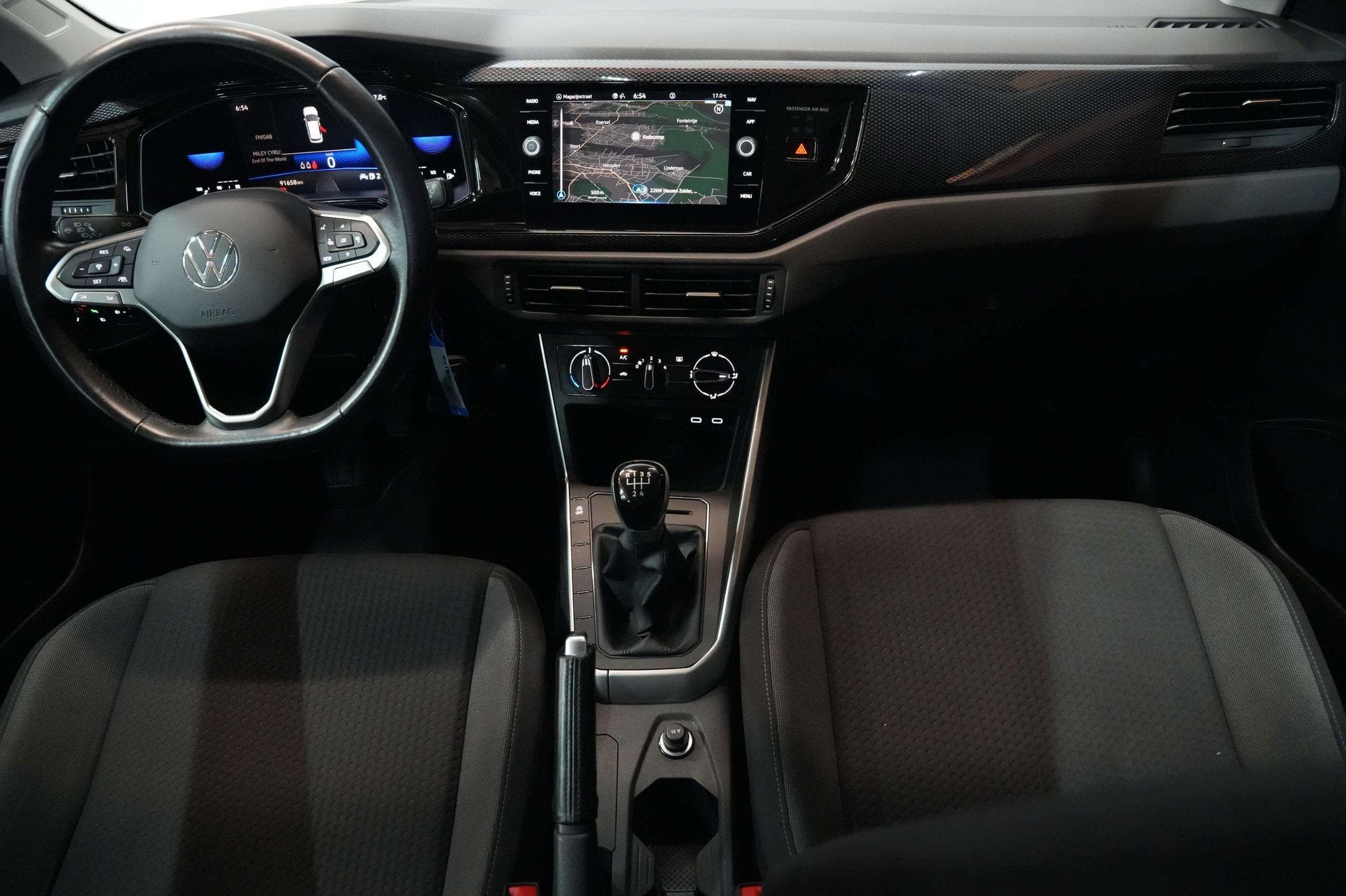 Volkswagen Taigo 1.0 TSI Benzine CarPlay Navi EURO 6d Garant, Stof, Gebruikt, 95 pk, Bedrijf