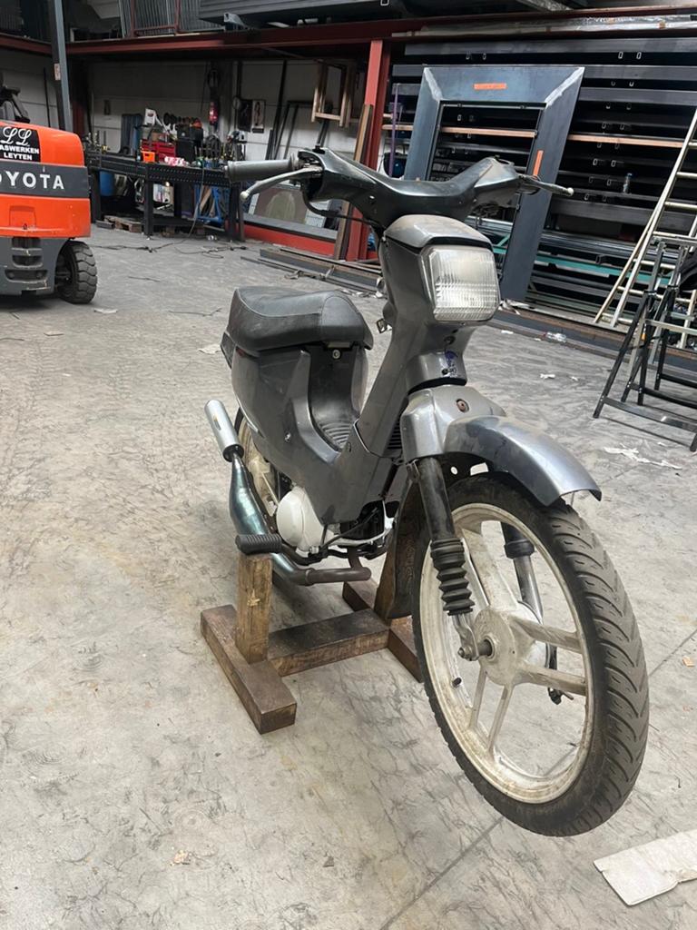 Honda wallaroo, Ophalen