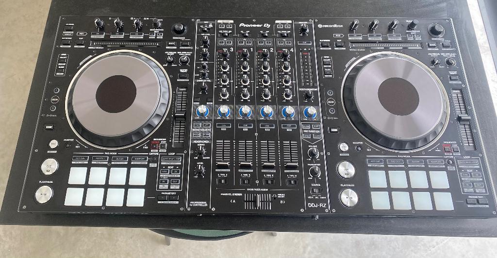 Pioneer DDJ-RZ, Muziek en Instrumenten, Dj-sets en Draaitafels, Zo goed als nieuw, Draaitafel, Pioneer, Ophalen