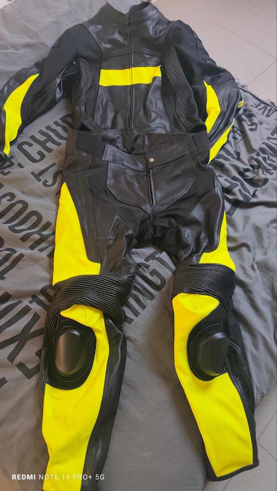 cuir moto 2pc jamais porté, Motos, Enlèvement ou Envoi, Neuf, sans ticket, Hommes, Combinaison