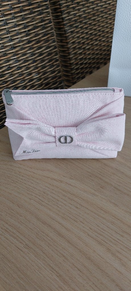 TROUSSE ROSE MISS DIOR NEUVE, Bijoux, Sacs & Beauté, Trousses de toilette, Enlèvement, Neuf, Rose, Femme